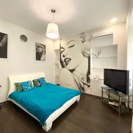 Apartment Katerynynskaya Square Marilyn *