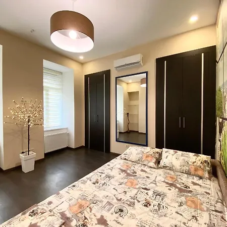 Apartment Katerynynskaya Square Marilyn Odesa